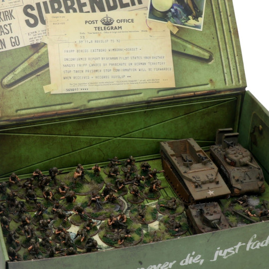 Pudełko magnetyczne Bolt Action  z dwoma płytkami