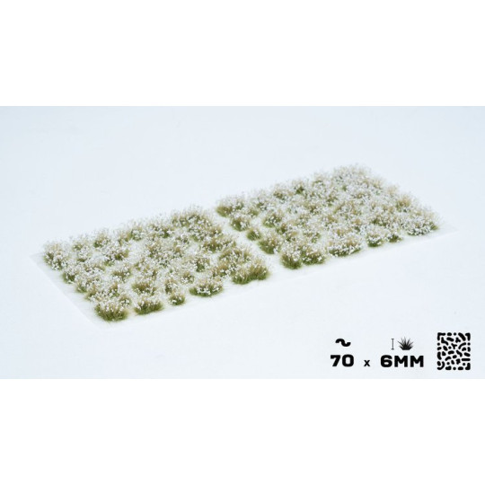Gamers Grass Tufts: White Flowers